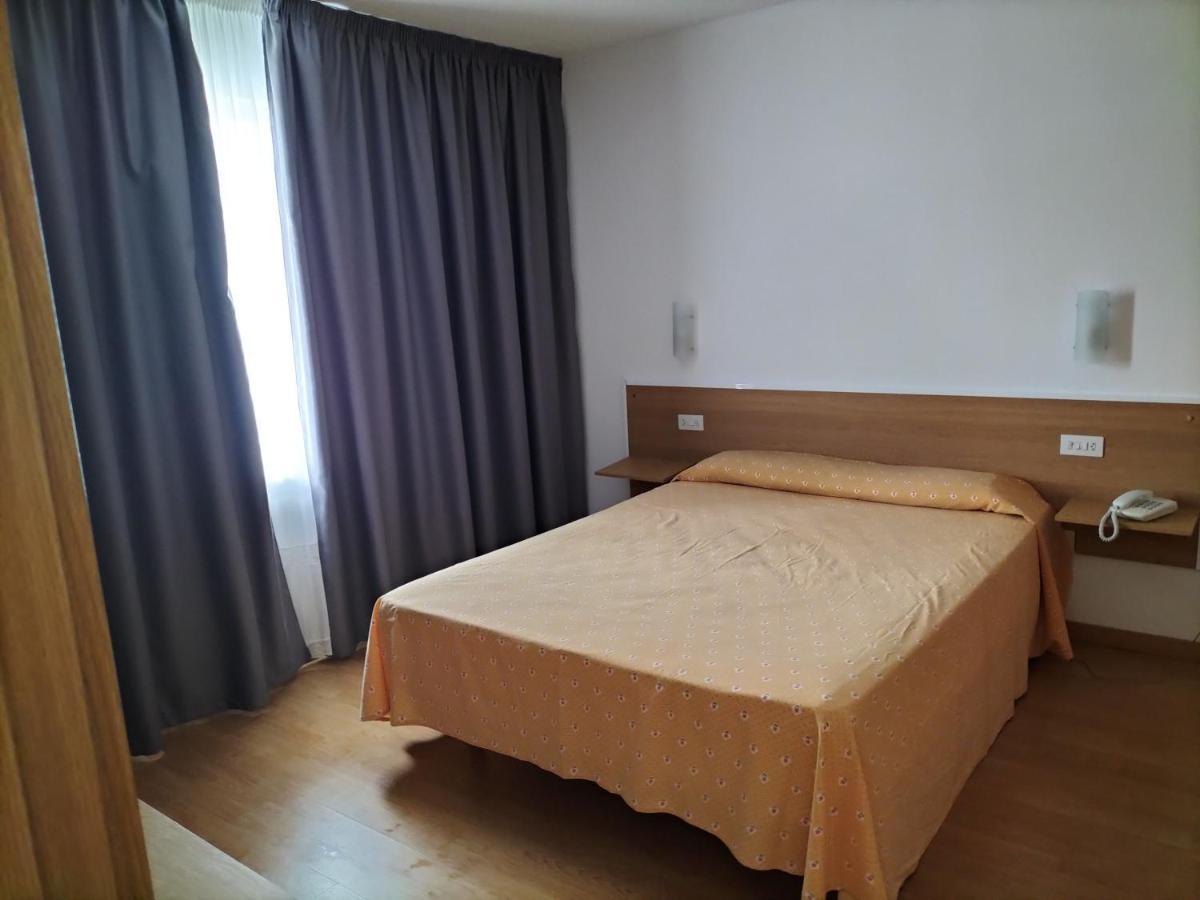 Hotel Millan 네그레라 외부 사진